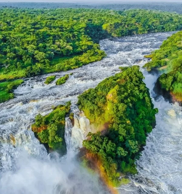 Uhuru waterfall in Northwestern Uganda, near Baker's Point and Murchison Falls.