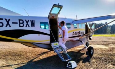 7-Day Chimpanzee and Gorilla Fly-In Safari